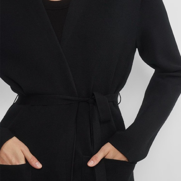 Aritzia Ty Short Cardigan (black - S) - Picture 6 of 7